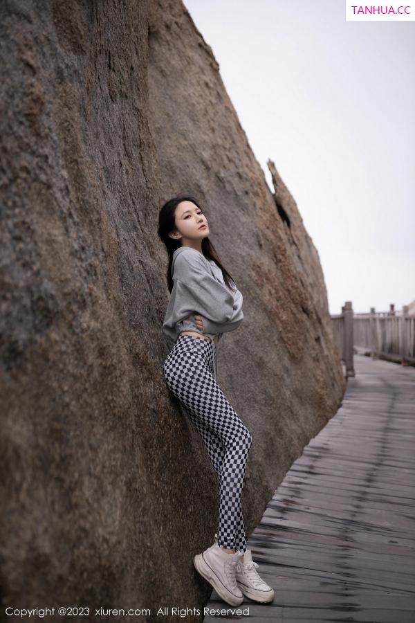 [XiuRen]高清写真图 2023.04.07 No.6541 鱼子酱Fish 车拍美腿